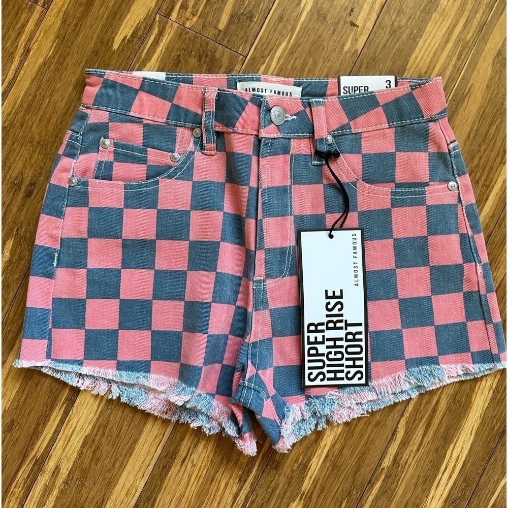 🆕 High Rise Checkered Shorts - Pink & Blue - Picture 2 of 7